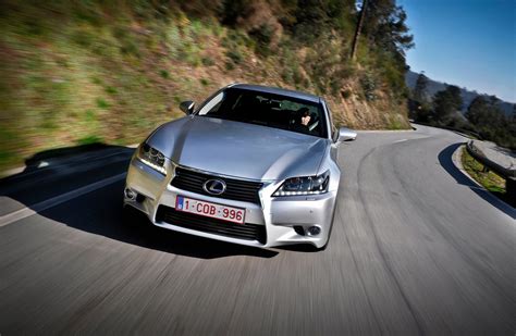 Lexus GS 450h Hybrid (2013) - picture 2 of 43