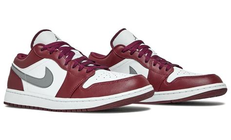 最大41 OFFクーポン Nike Air Jordan 1 Low Bordeaux kids nurie