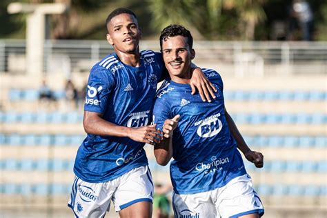 Cruzeiro Renova Contrato O Lateral Kaiki At O Fim De