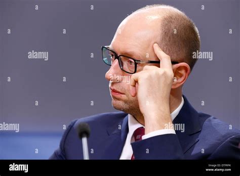 Jazenjuk Deutscher Bundestag Hi Res Stock Photography And Images Alamy