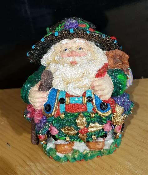 Crinkle Claus Munich Crinkle Santa 1997 Possible Dreams Figurine