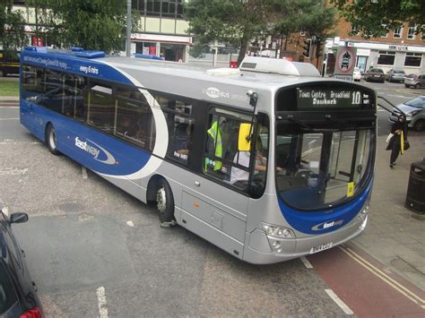 Metrobus Bn Cuj Seen In Crawley On Route All Photos Flickr