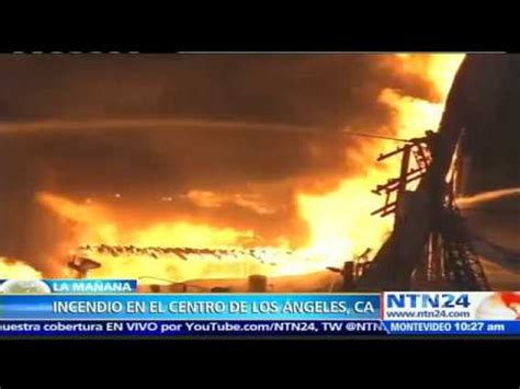 Incendio de grandes proporciones consume un edificio en Los Ángeles