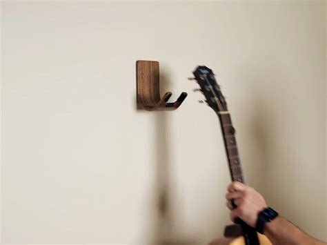 Diy Wall Mount Guitar Hanger Wall Design Ideas