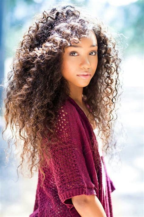 21 Mixed Curly Hairstyles For Chicks Feed Inspiration