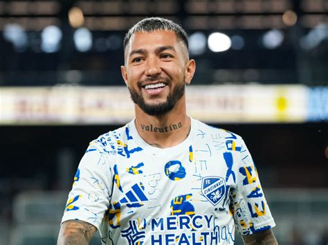 Quem é Luciano Acosta o sonho do Galo que pode virar pesadelo