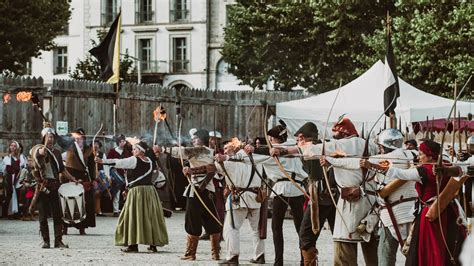 Les F Tes Renaissance Du Roi De L Oiseau Le Puy En Velay Tourisme