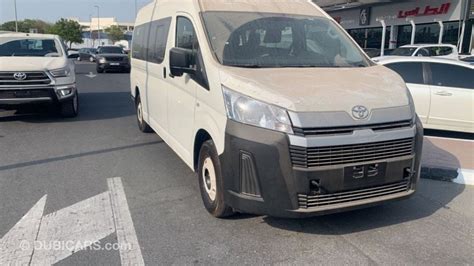 New TOYOTA HIACE 3.5 V6 AUTOMATIC 2023 for sale in Dubai - 655601