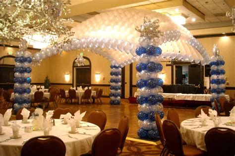 9 Incredibly Awesome Ways To Add Balloons To An Indian Wedding Decor