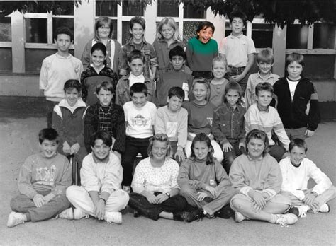 Photo De Classe Cm De Ecole Curie Pasteur Copains D Avant