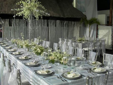 UNA BODA EN COLOR PLATA THE FLORES ONLINE MAGAZINE