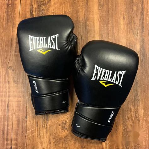 Боксерские перчатки Everlast 黑色手套12OZ, 12 - купить по низким ценам в ...