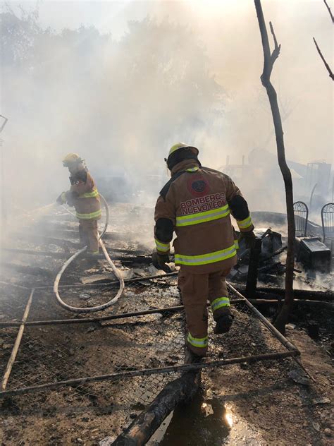 Moviliza Incendio De Tejabanes En Santa Catarina