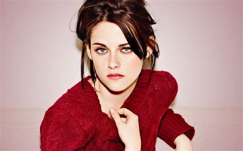 2560x1600 Kristen Stewart Green Eyes Brunette Women Wallpaper