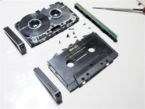 TDK MA XG 1992 1995 Inside Compact Cassette NOA