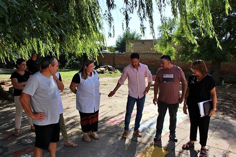 AVANZAN LAS OBRAS EN ESTABLECIMIENTOS EDUCATIVOS VISITA DEL SECRETARIO