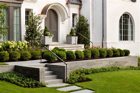 4 privacy ideas for front yards that still have curb appeal | Livingetc