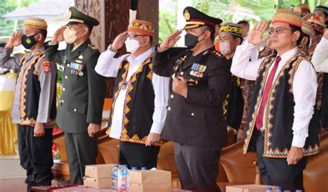 Kapolres Kubar Peringati Hut Ri Ke Di Mahulu Bupati Tetap Patuhi