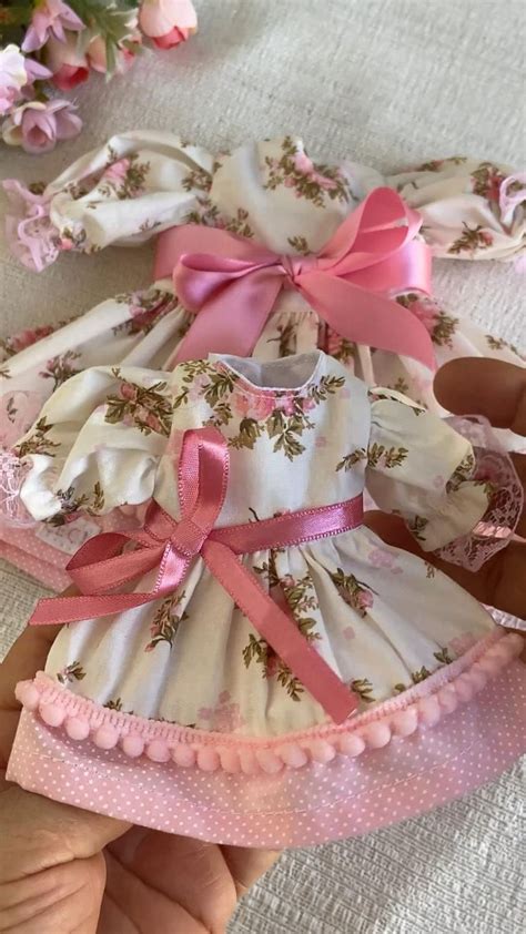 Vestidos De Bonecas De Pano - Vestidos de bonecas para se inspirar 😉 | Costurando roupas de bonecas ...