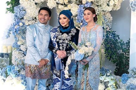 Foto Aaliyah Massaid Dilamar Reza Artamevia Saat Ketemu Thariq