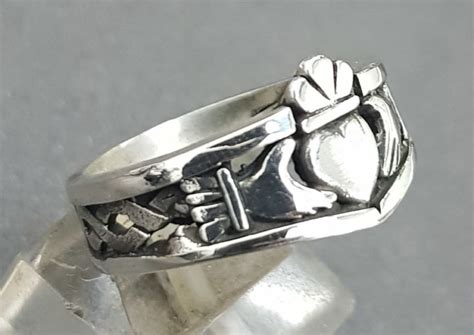 Anillo Celta Claddagh Con Nudo Plata Gr Cm Art M Stico Y