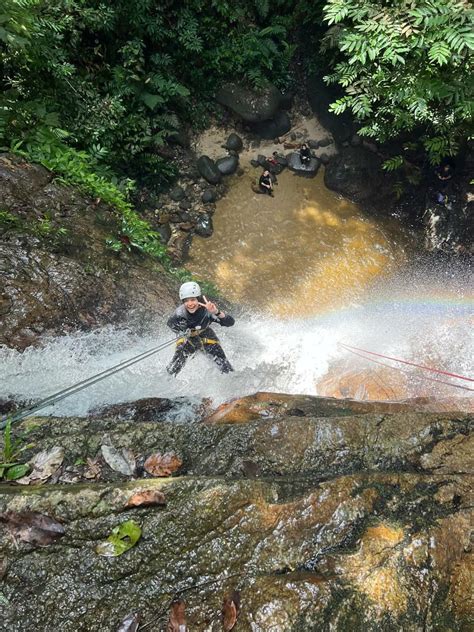 Waterfall Abseiling For Beginners - ecotrac-adventure.com