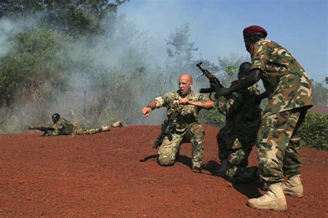 Le Soudan Du Sud Est Au Bord De La Guerre Civile