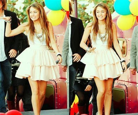 Miley with Balloons - Miley Cyrus Photo (35286792) - Fanpop