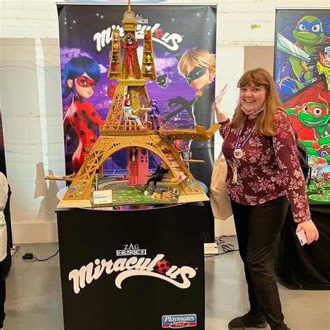 Miraculous Ladybug Paris Heroez Eiffel Tower Playset YouLoveIt