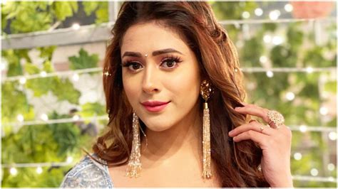 Hiba Nawab Misses Jijaji Chhat Parr Koii Hai Team On International Day Of Families इंटरनेशनल