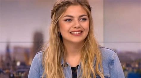 Louane se confie sur la mort de ses parents Actualités Des Célèbres