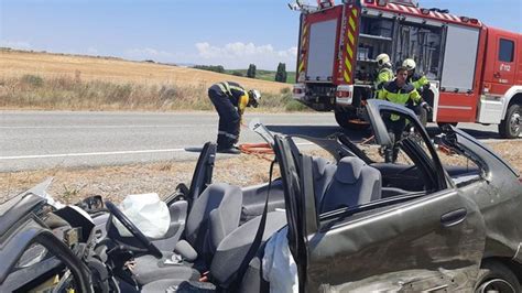 Dos Mujeres Heridas Graves Tras Un Choque Frontolateral Entre C Seda Y