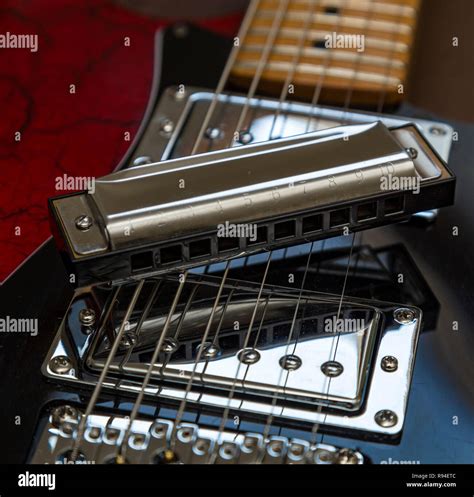 Blues harmonica hi-res stock photography and images - Alamy