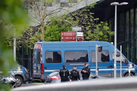 Un moment fort à Nanterre une reconstitution sous haute sécurité