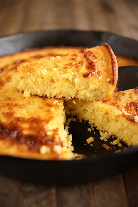 Cornbread with Creamed Corn | RecipeLion.com