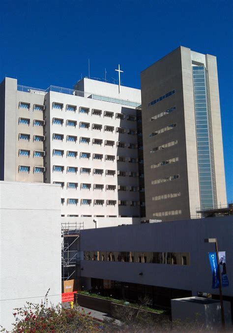 File:Scripps Mercy Hospital.jpg - Wikimedia Commons