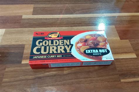 S B Golden Curry Extra Hot