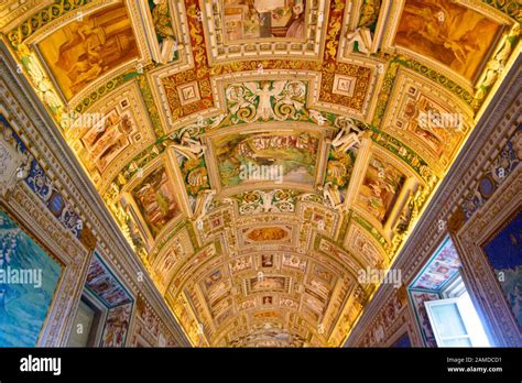 Gallery of Maps in Vatican Museum, Vatican City Stock Photo - Alamy