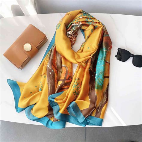 Autumn Leaves Scarf - Zohra