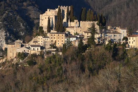 Rocca Sinibalda Rieti Nature Uno Spettacolo Di Provincia