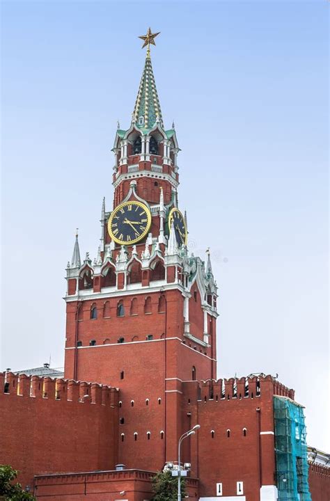 Spasskaya Turm Im Kreml Moskau Stockbild Bild Von Stadt Russisch