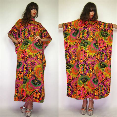 60s70s Psychedelic Floral Damask Moo Moo Boho Chic Hippie Caftan Maxi