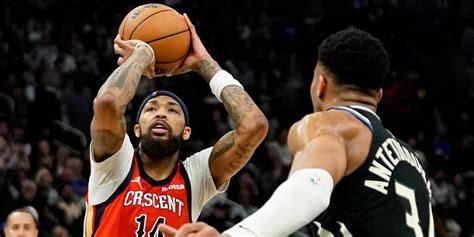 Brandon Ingram Helped Off The Court With Injury In Pelicans Lose To