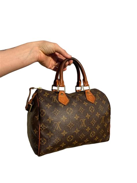 Vintage 1960s Louis Vuitton Speedy 30 Handbag Monogram Canvas At 1stDibs