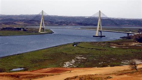 Ponte Entre Brasil E Argentina Fica Bloqueada Para Transporte De Carga