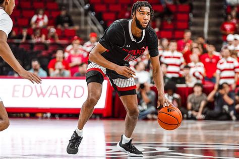 Austin Peay State University Mens Basketball Forward Shon Robinson