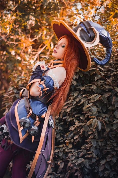 Miss Fortune cosplay by SuikaMisa on DeviantArt