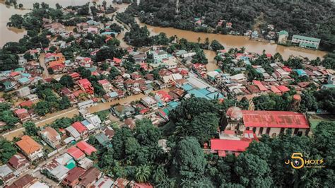 Deins D On Twitter Lubog Sa Baha Ang Ilang Barangay Sa Mabitac