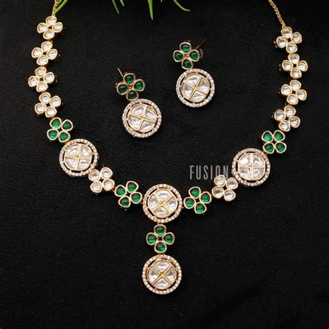 Casual Wear Artificial Jewelry Fusion Arts Traditional Kundan Necklace