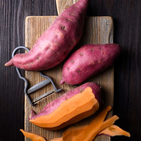 Ronda Rousey Looks Incredible In Wonder Woman Bikini Parade